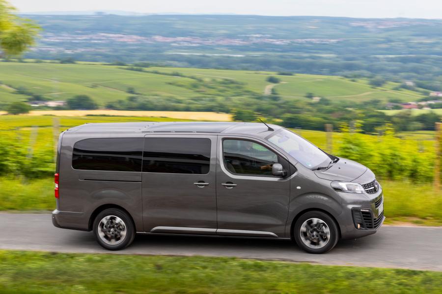 Opel Zafira Life Large 2019 года  (фото 5 из 10)
